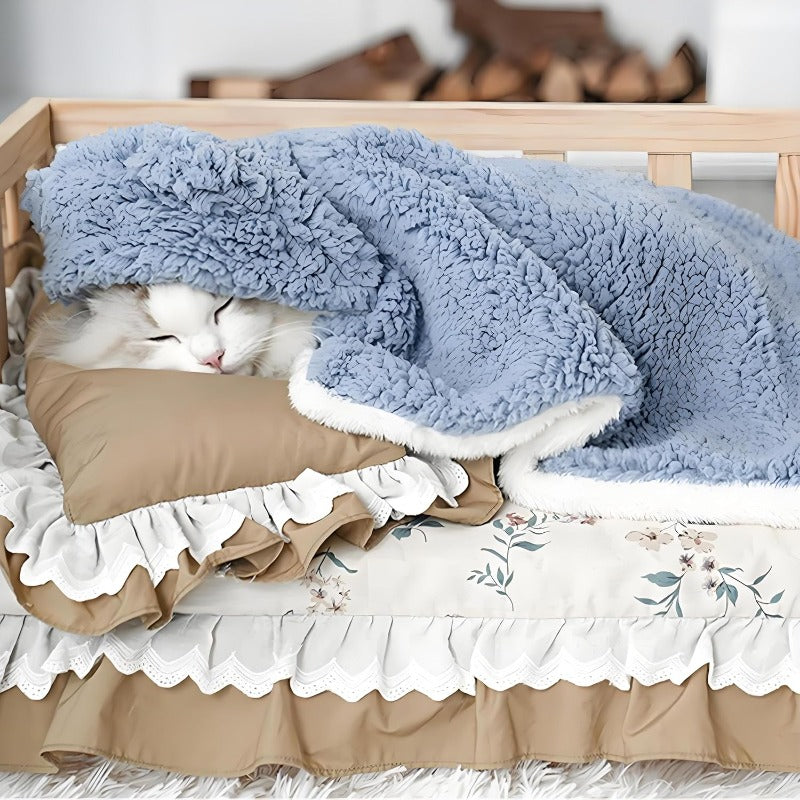 Bear-Ear Pet Cloak Blanket