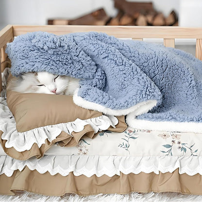 Bear-Ear Pet Cloak Blanket